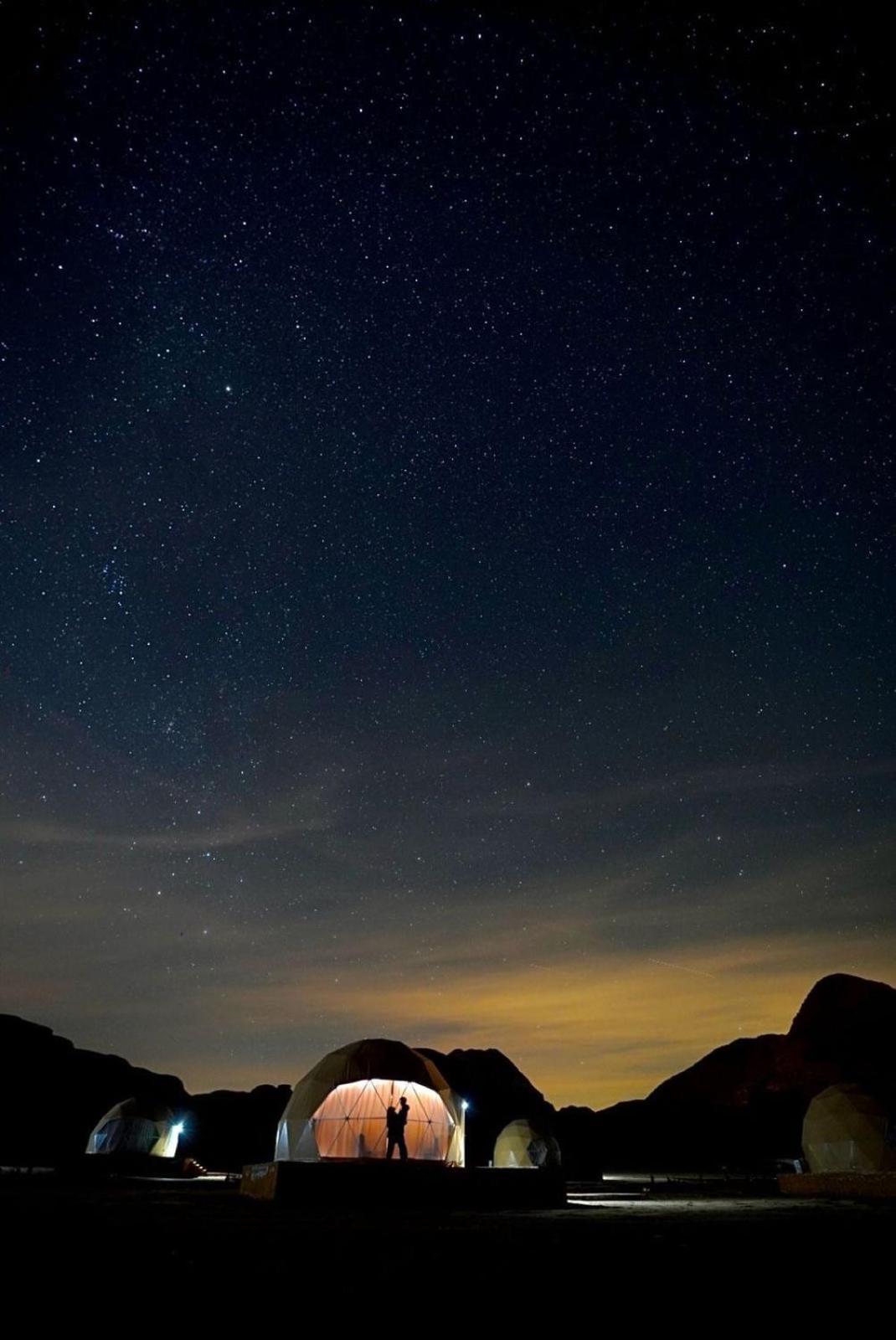 Wadi Rum Anwar Luxury Camp Екстер'єр фото