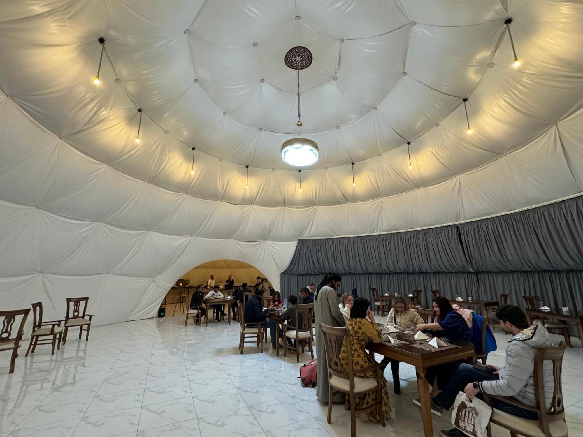 Wadi Rum Anwar Luxury Camp Екстер'єр фото