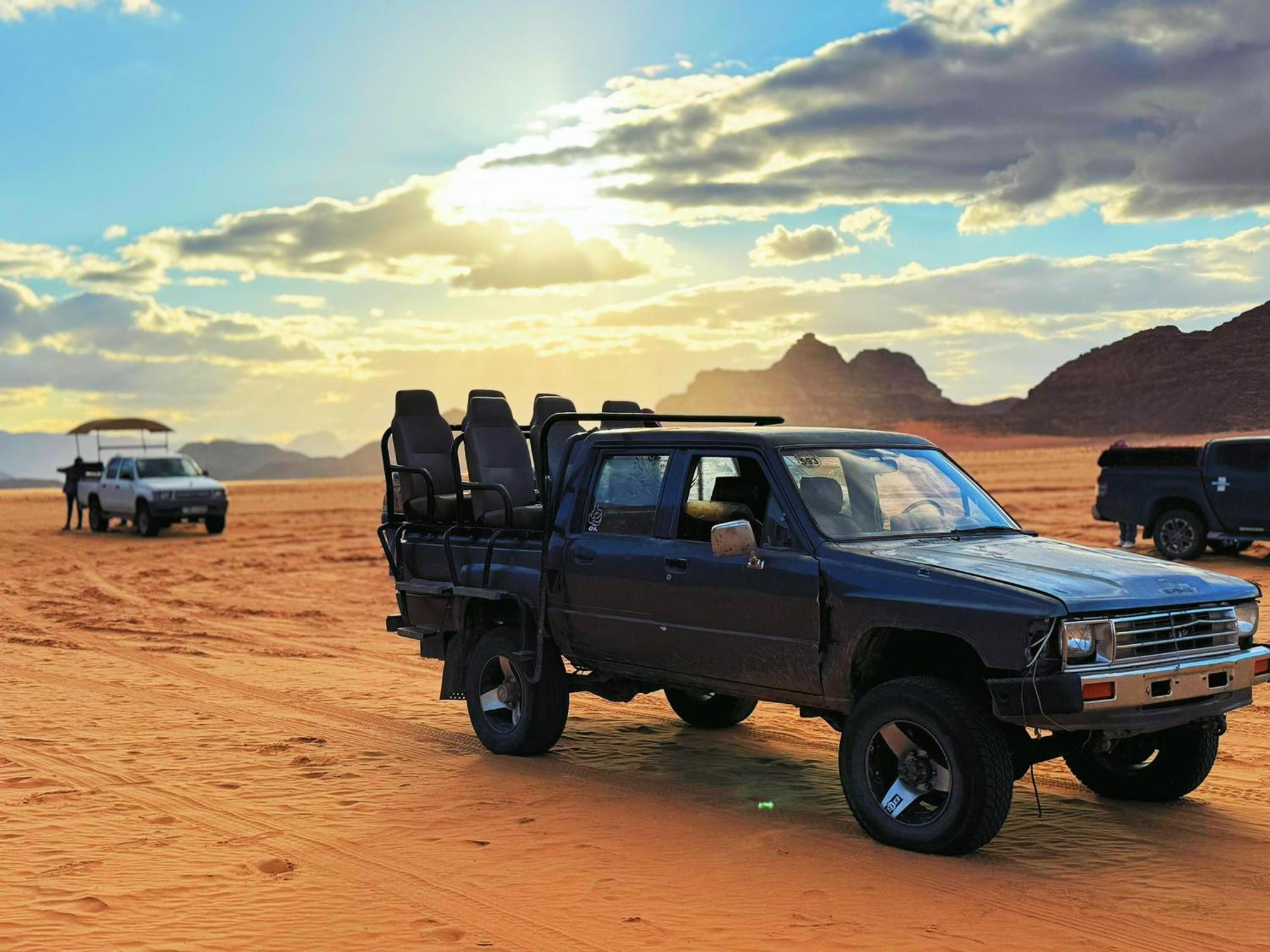 Wadi Rum Anwar Luxury Camp Екстер'єр фото