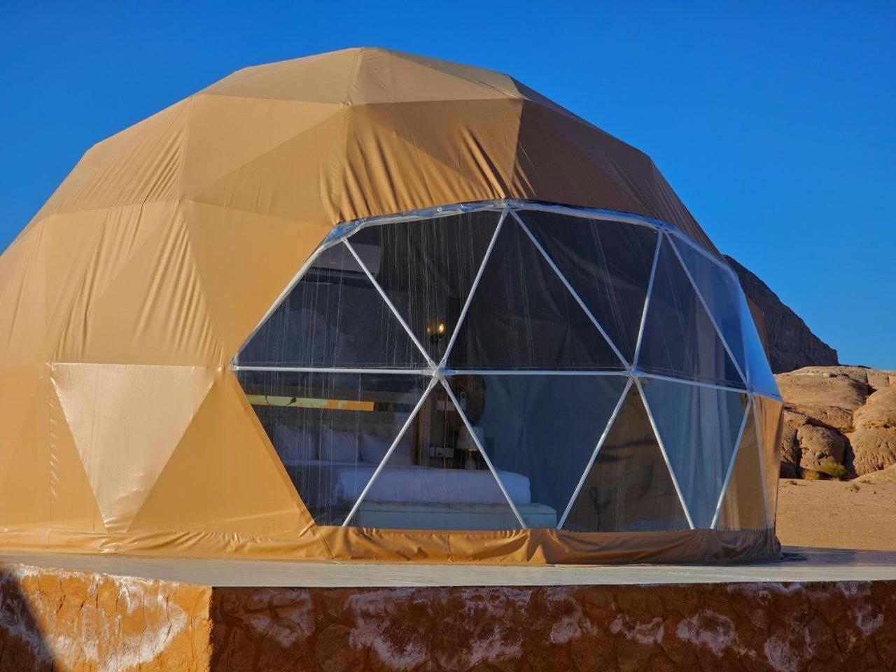 Wadi Rum Anwar Luxury Camp Екстер'єр фото