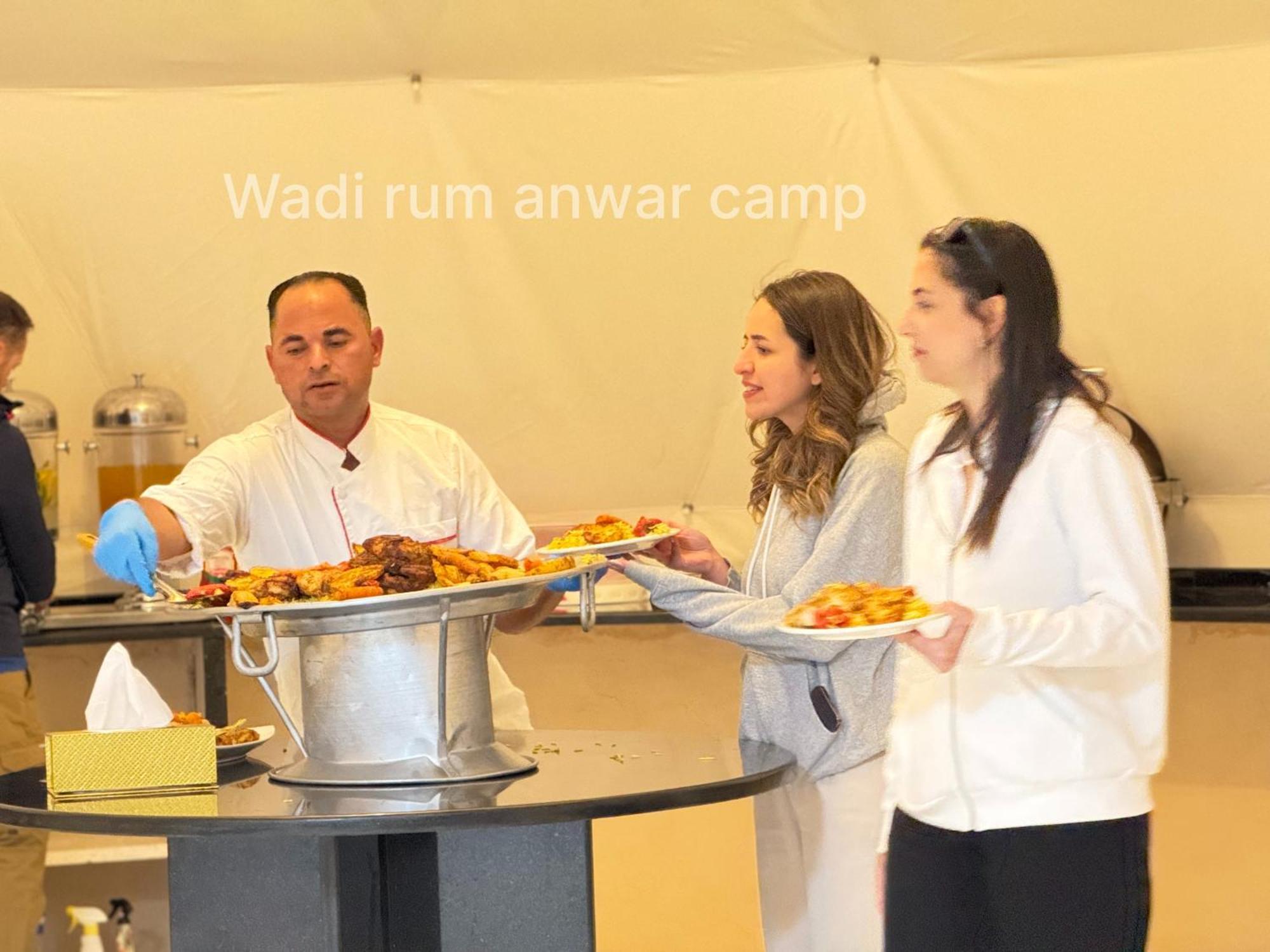 Wadi Rum Anwar Luxury Camp Екстер'єр фото